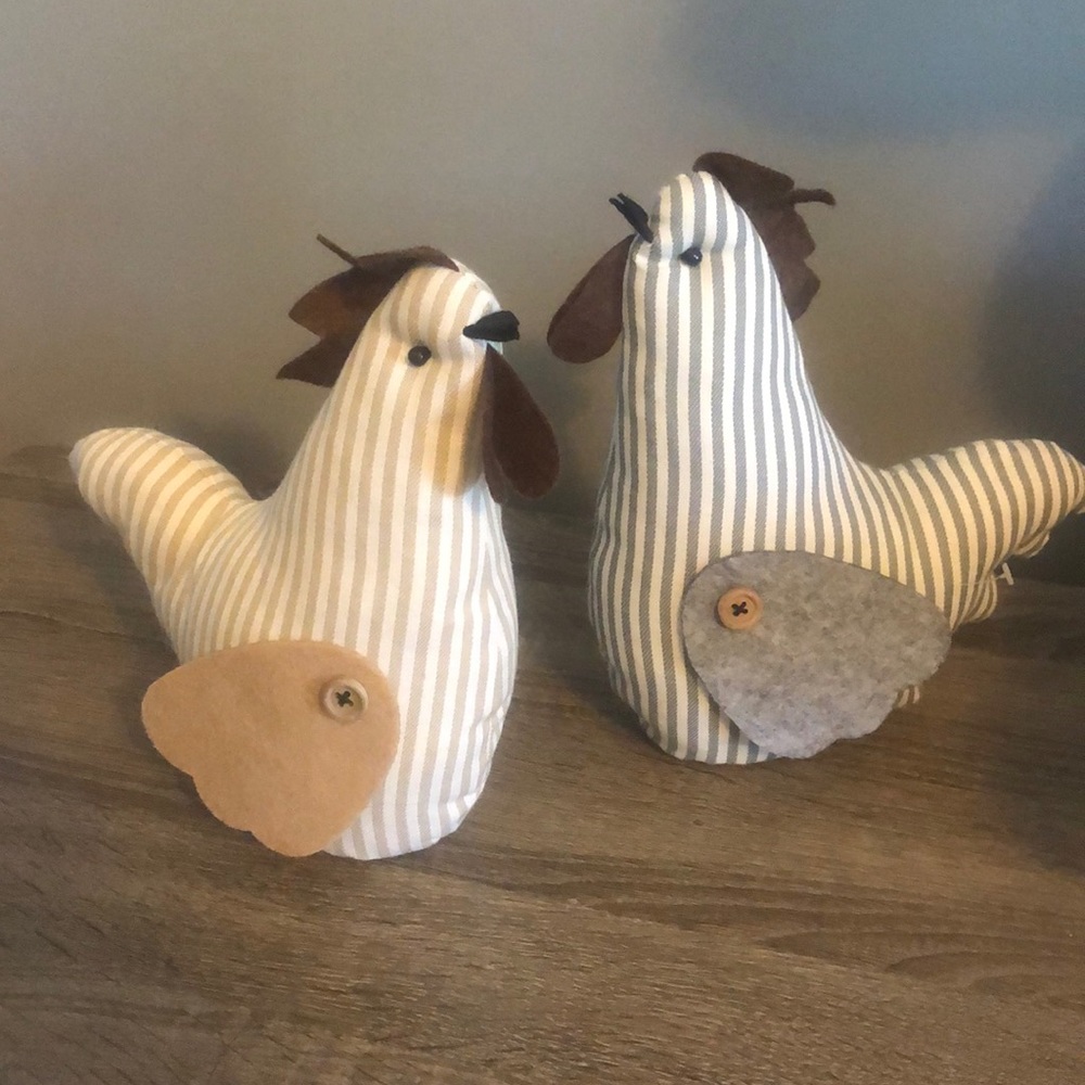 Rooster table decor